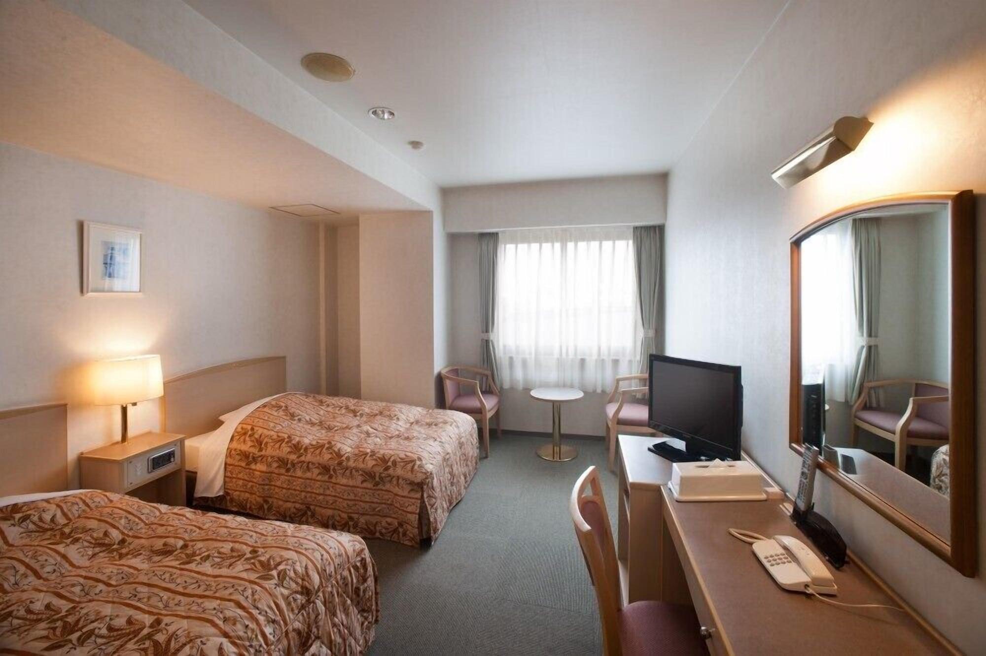 Hotel Sunshine Токусима Экстерьер фото